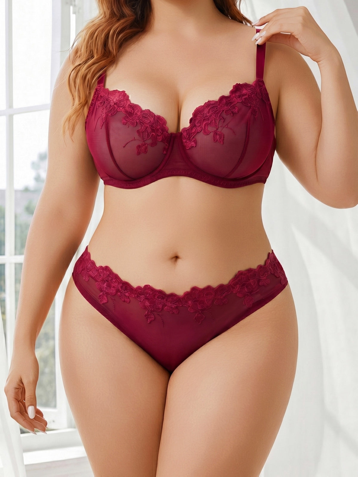 Ensemble grande taille à broderies, allure élégante Image