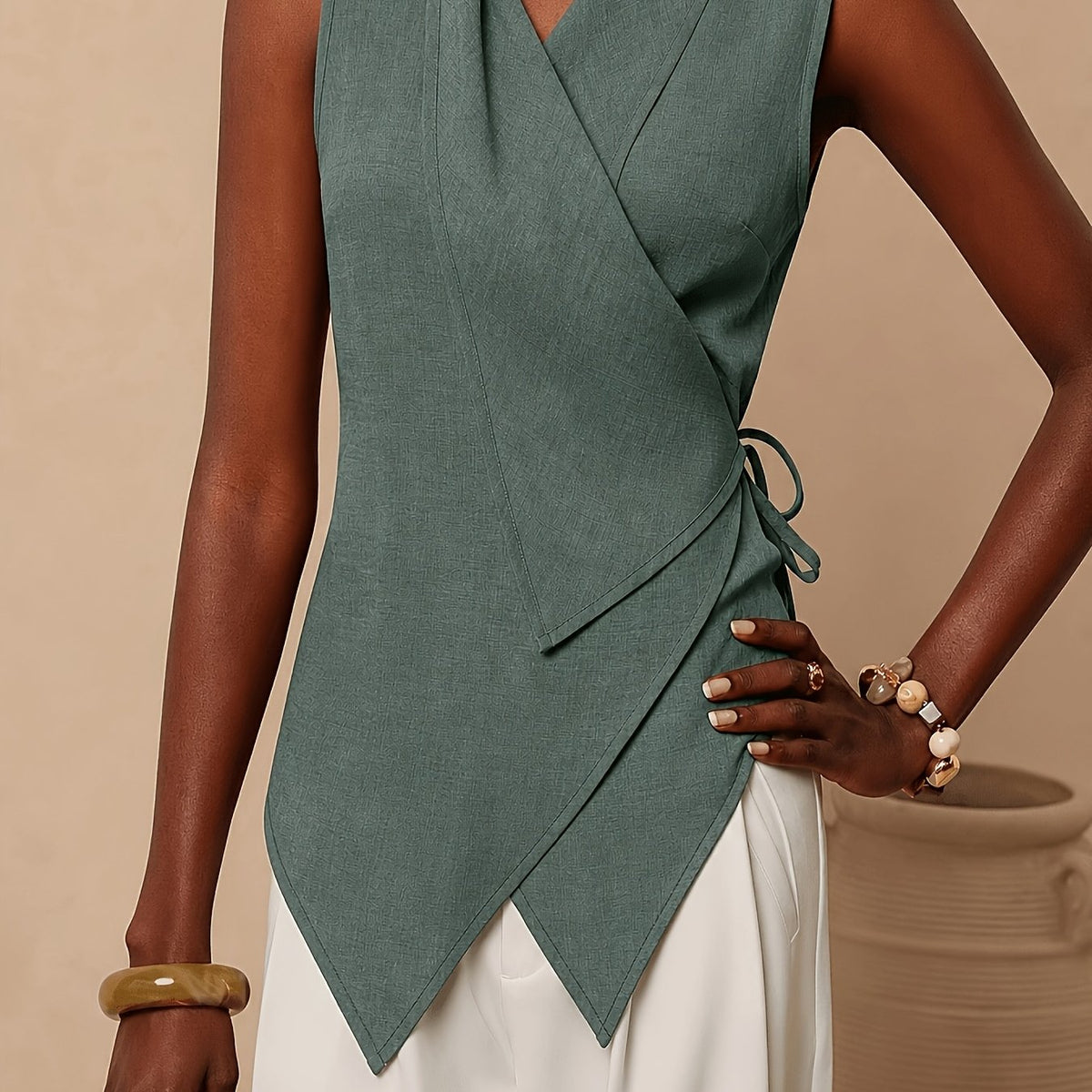 Chemise grande taille, col V, tissu opaque