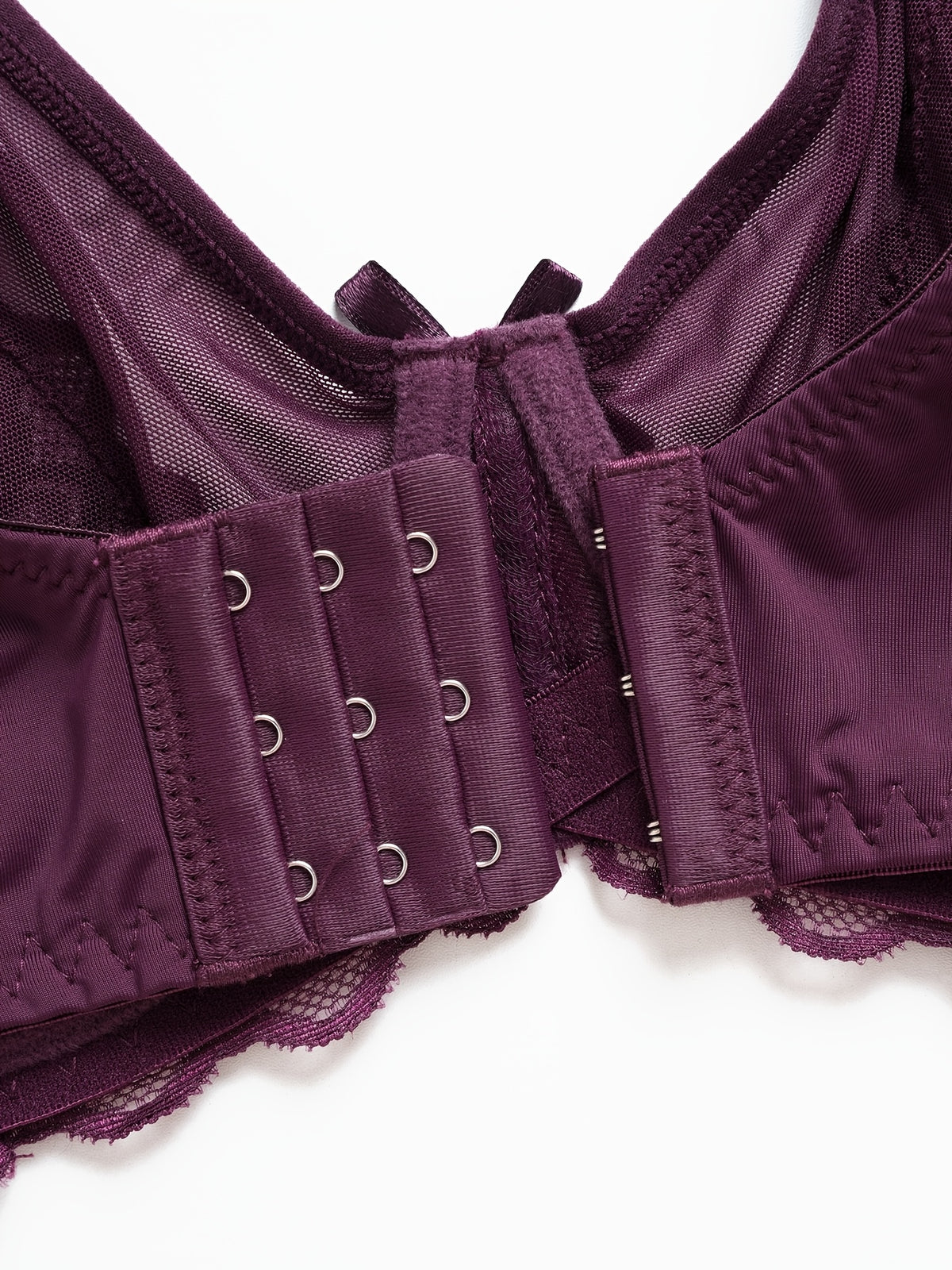 Soutien-gorge grande taille, maille transparente et dentelle