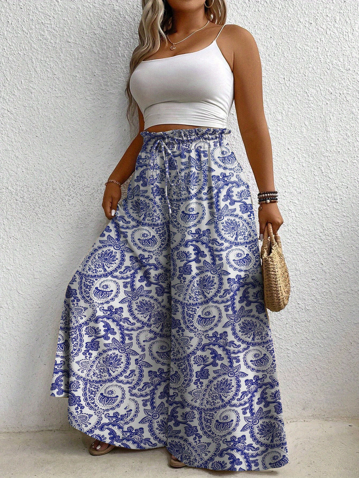 Pantalon grande taille, coupe évasée, esprit vacances Image