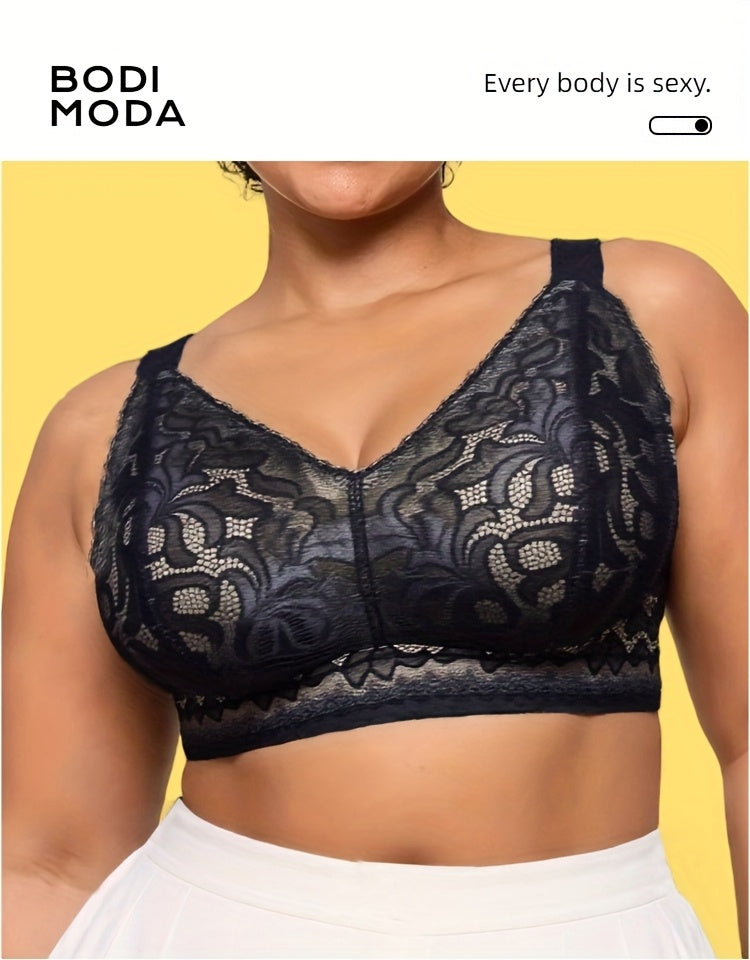 Soutien-gorge grande taille en dentelle, effet ajouré, porté de face Image
