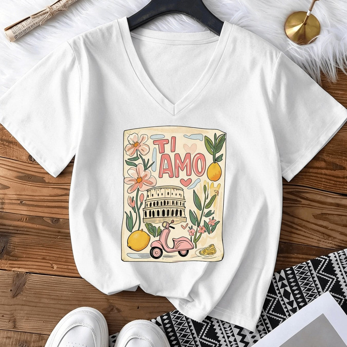 T-shirt grande taille, coupe ample, col V, manches courtes — composition : 100% Coton