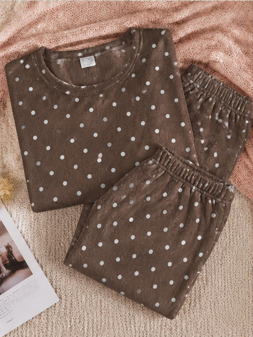 Pyjama grande taille à pois, coupe ample, manches longues, tissu opaque