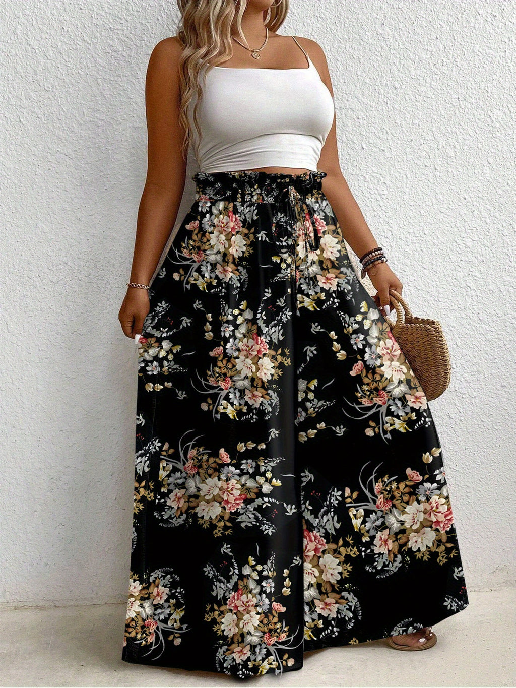 Pantalon grande taille à imprimé fleuri, coupe évasée, cordon, vu de dos