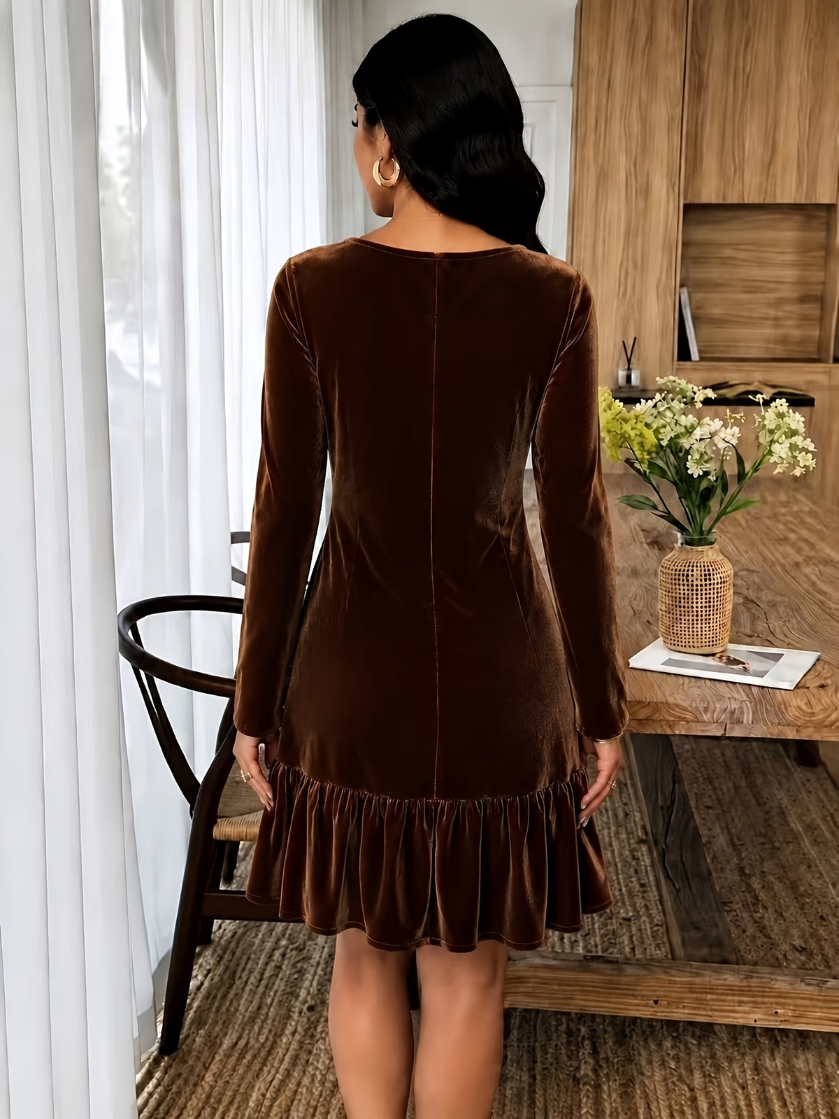 Robe grande taille en velours, coupe ample, volants, toucher profond