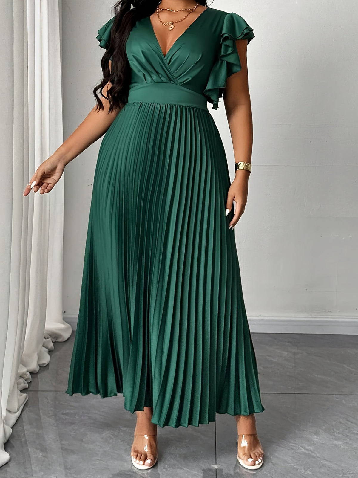 Robe de cérémonie grande taille — Satin plissé et dos noué