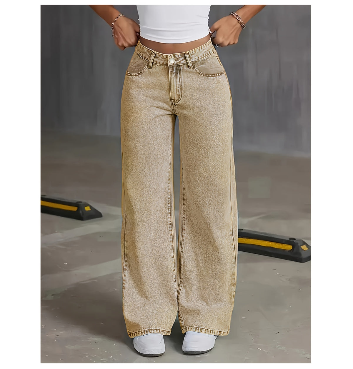 Jean grande taille, coupe droite, tenue franche, esprit décontracté Image