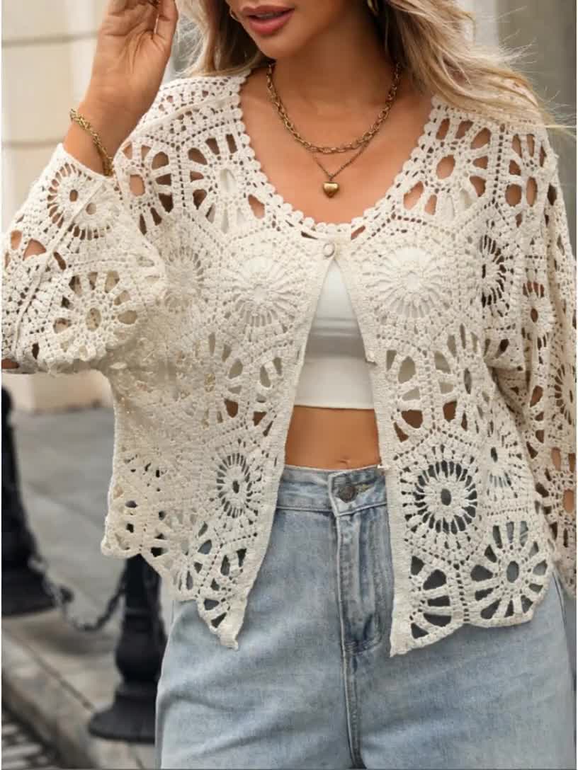 Cardigan grande taille en dentelle, coupe oversize, tombé fluide, mise en situation