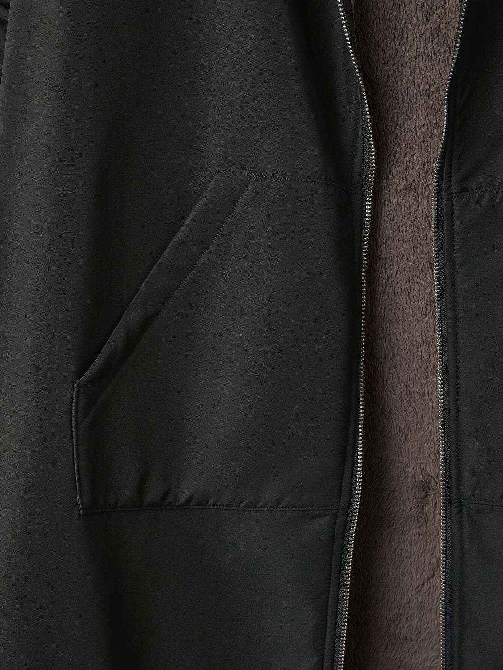 Parka grande taille, poches pratiques, chaleur d'hiver, vu de dos