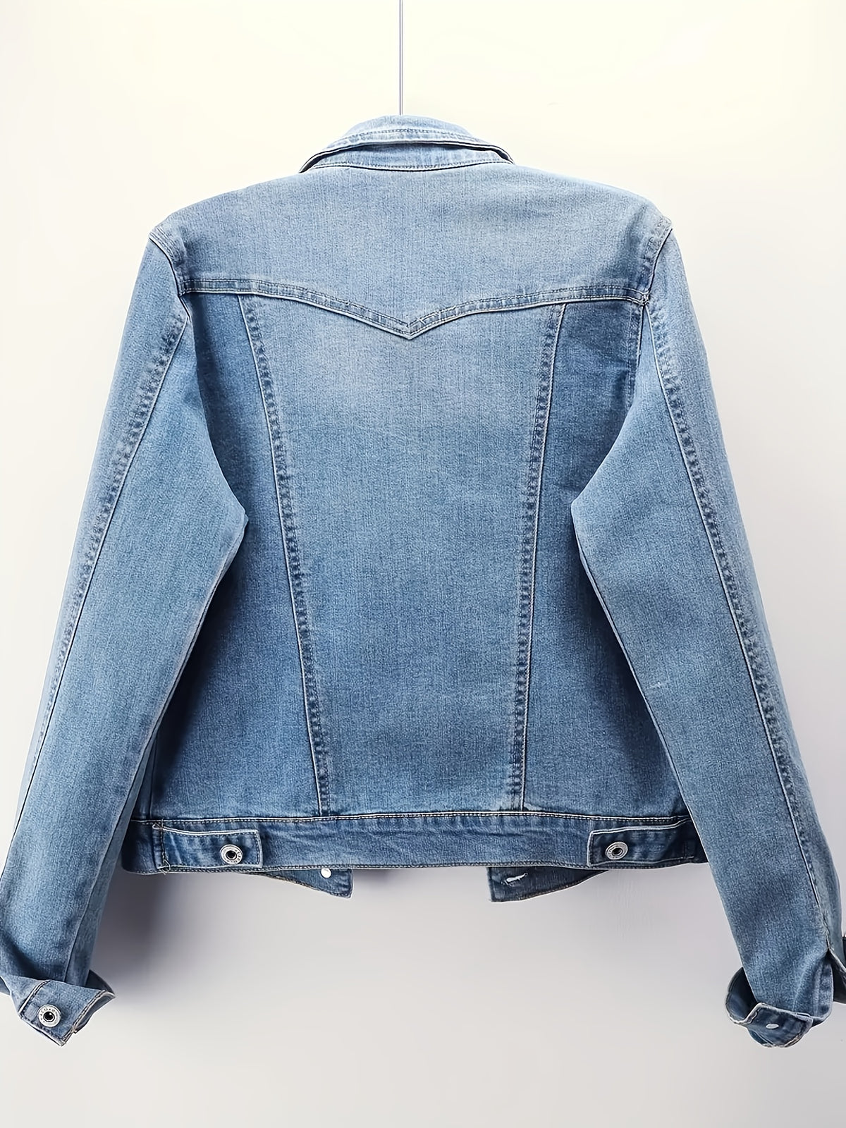 Veste grande taille, coupe ajustée, manches longues, tenue franche — composition : 60% Coton, 35% Polyester, 5% Autres Fibres Image