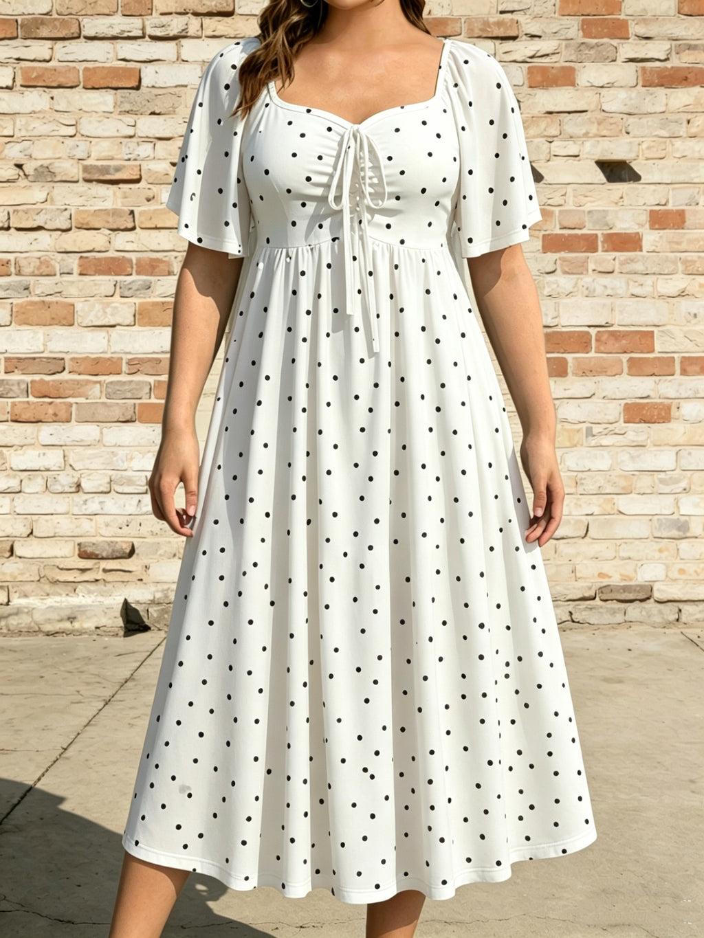 Robe mi-longue grande taille — Pois, taille sous poitrine