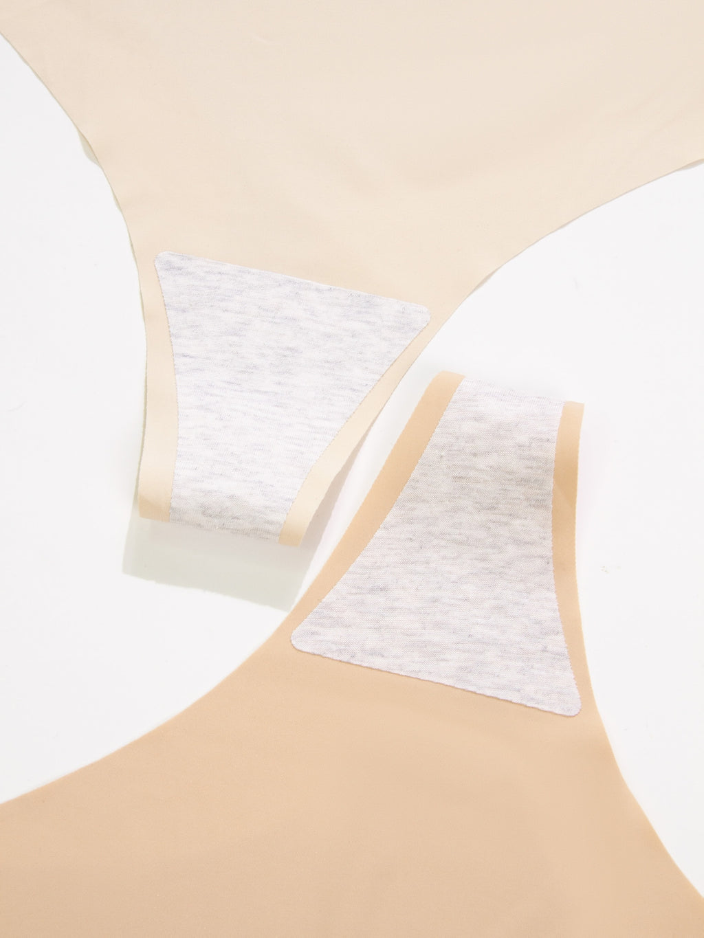 Culotte grande taille, ligne affirmée — composition : 80% Polyamide, 20% Élasthanne
