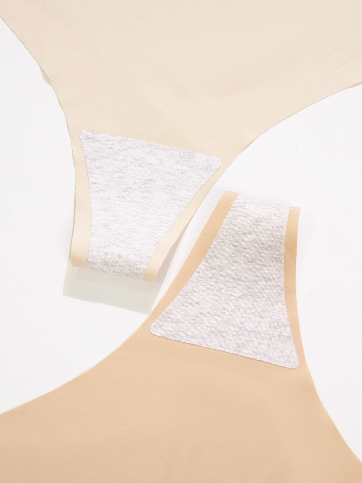 Culotte grande taille, ligne affirmée — composition : 80% Polyamide, 20% Élasthanne