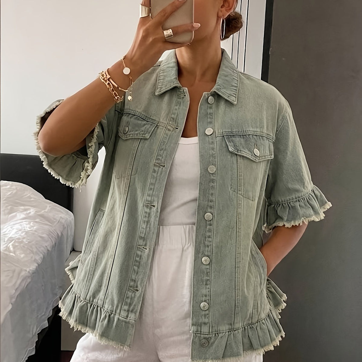 Veste grande taille, coupe oversize, manches courtes, tenue franche — composition : 69% Coton, 15% Polyester, 14% Viscose, 2% Modal Image