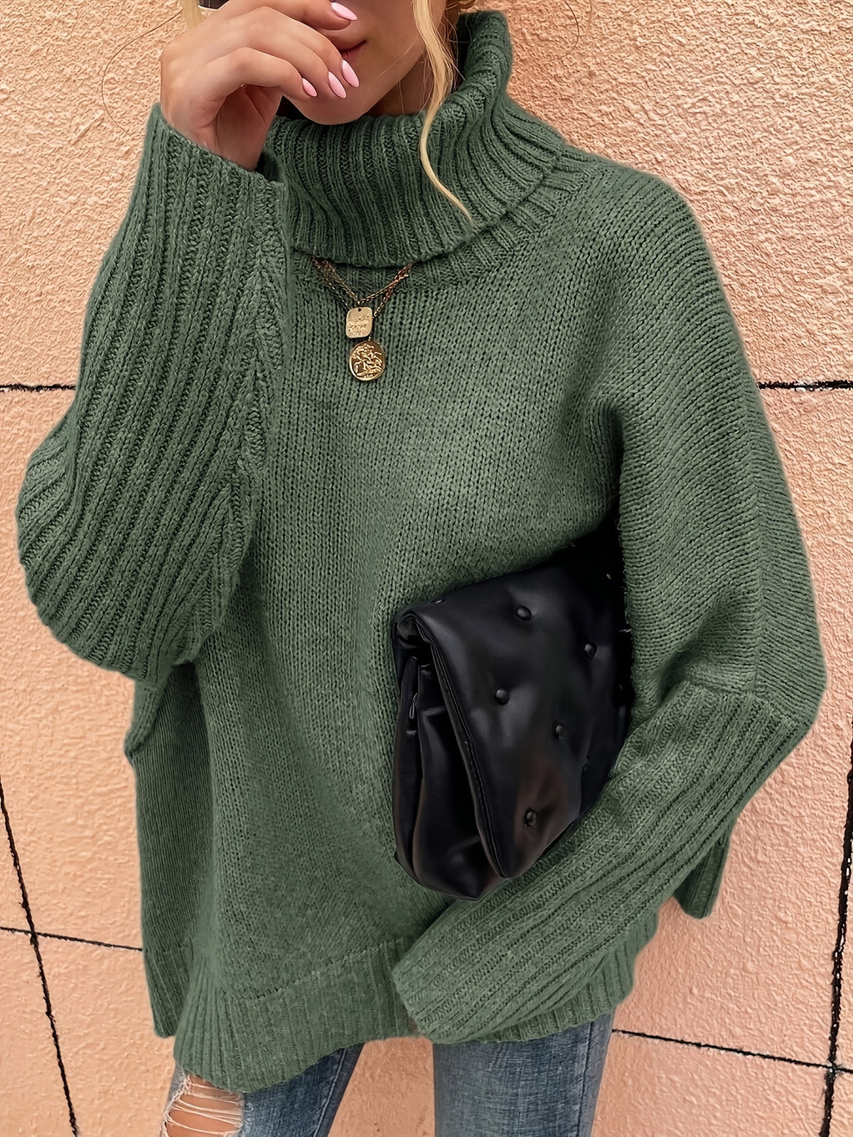 Pull grande taille, coupe oversize, col roulé, maille côtelée, vu de dos