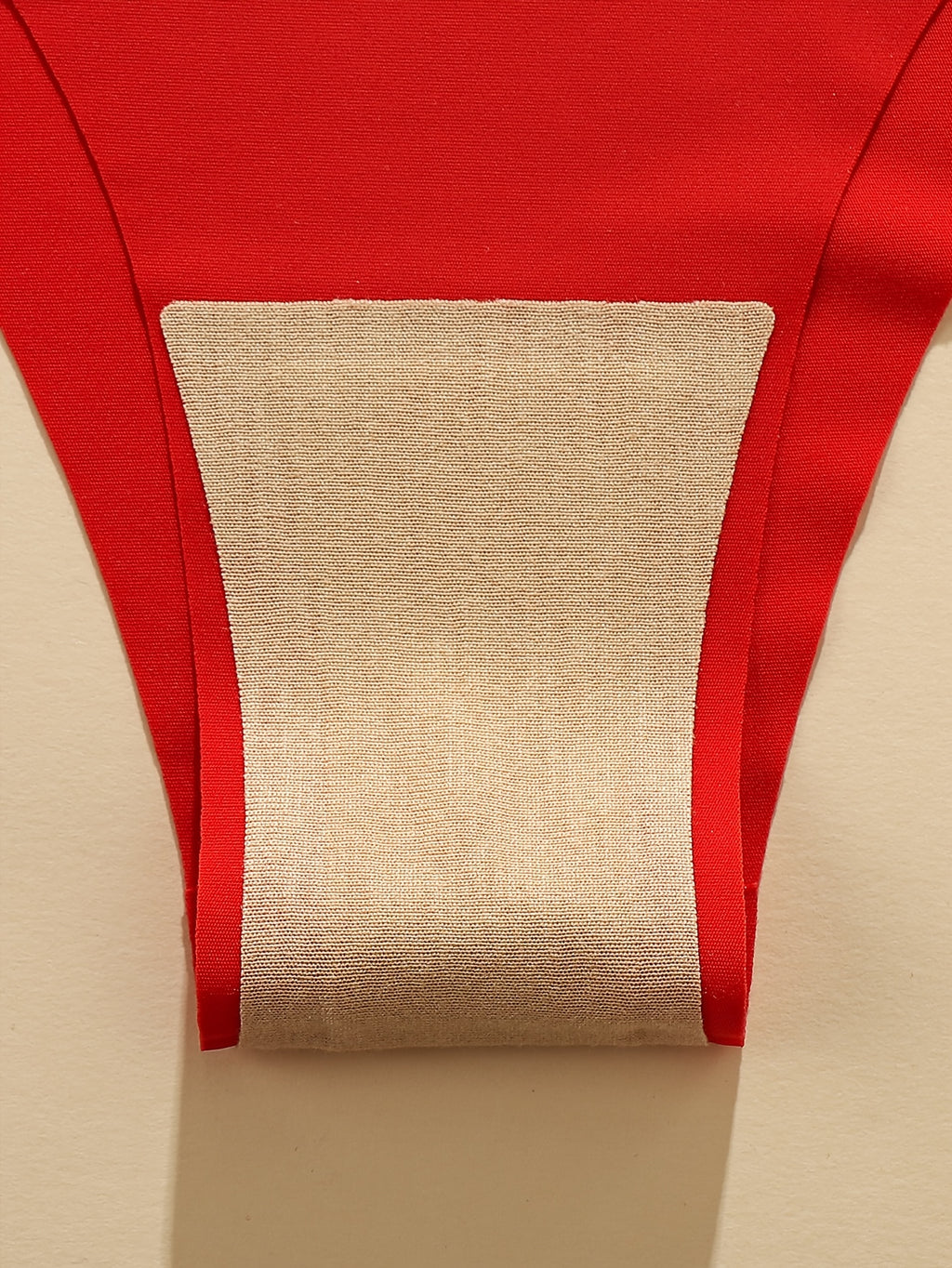 Culotte grande taille, allure élégante, mise en situation