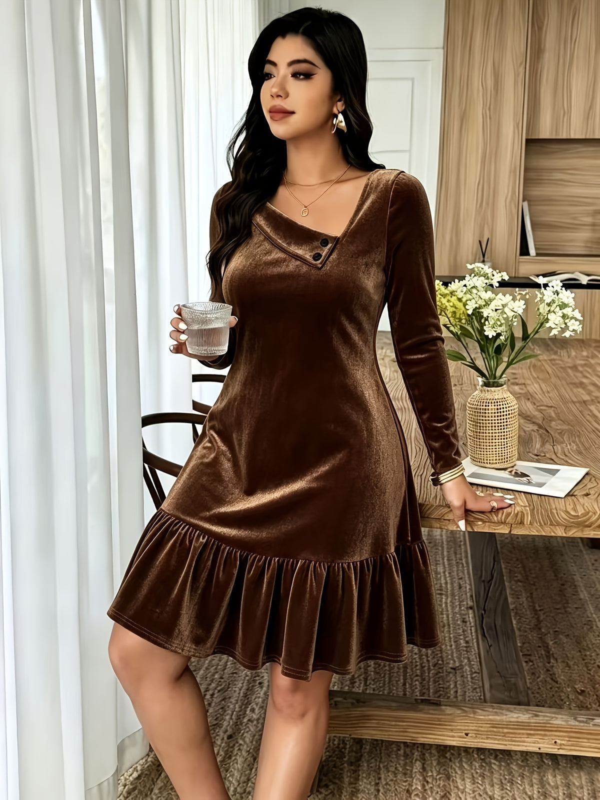 Robe grande taille en velours, coupe ample, volants, toucher profond