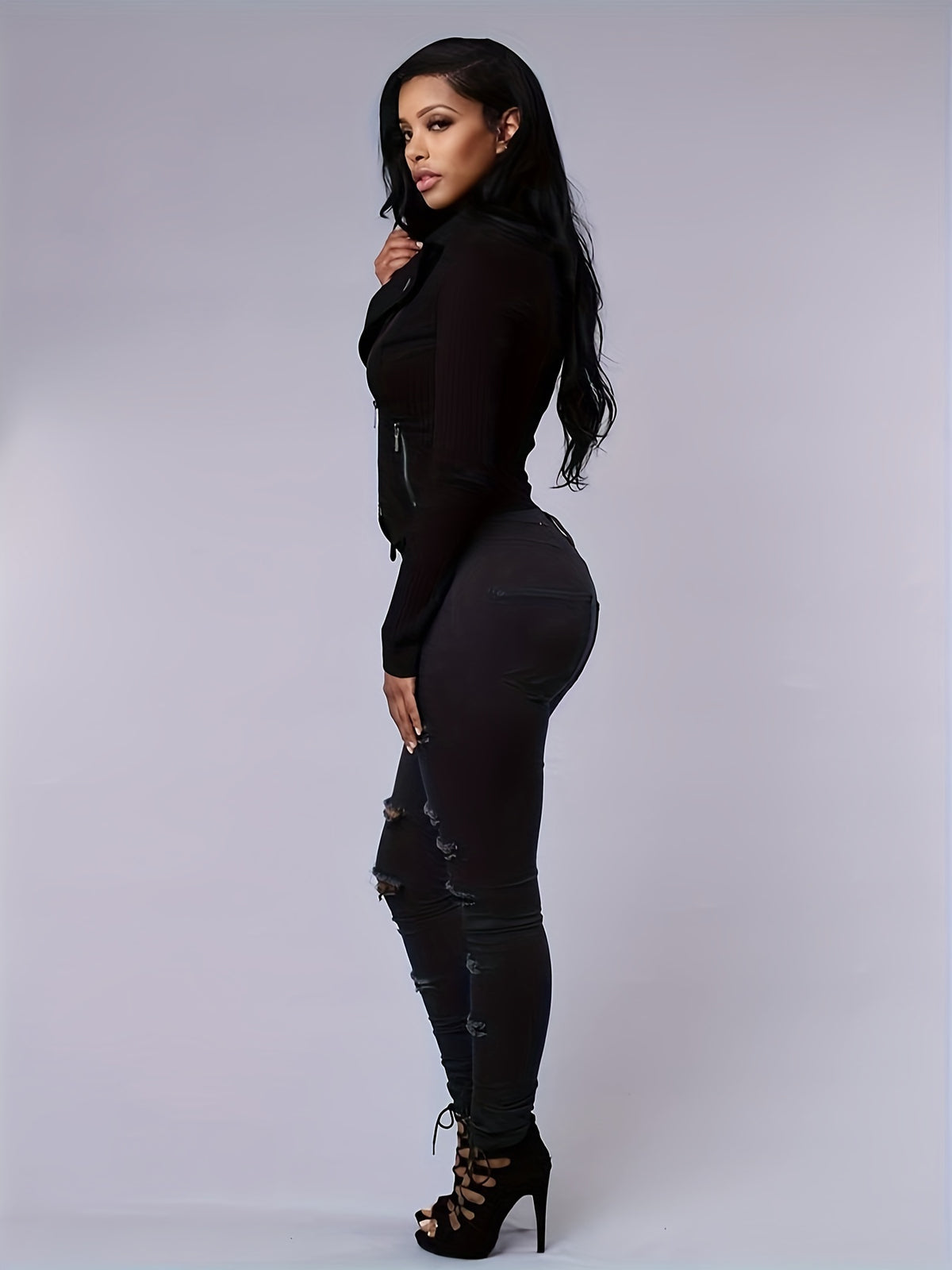 Pantalon grande taille, coupe oversize, tenue franche, esprit streetwear, vu de dos