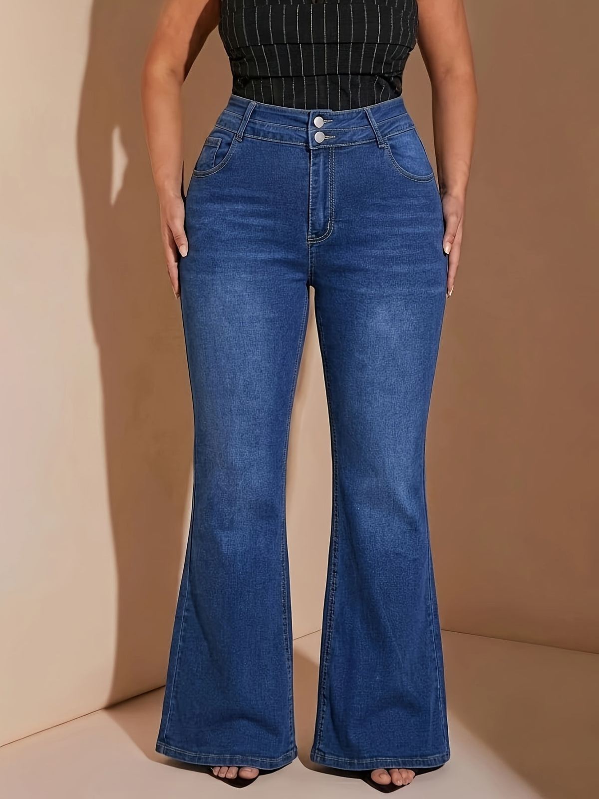 Jean grande taille, coupe oversize, doublure, toucher naturel, tissu opaque