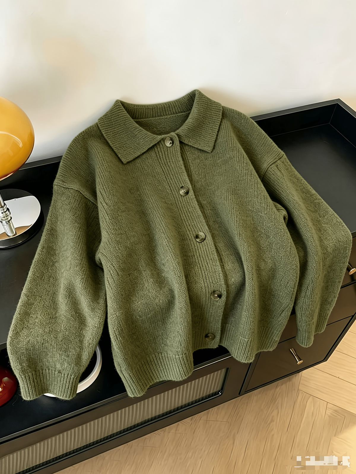 Manteau grande taille, coupe ample, chaleur d'hiver, détail du col
