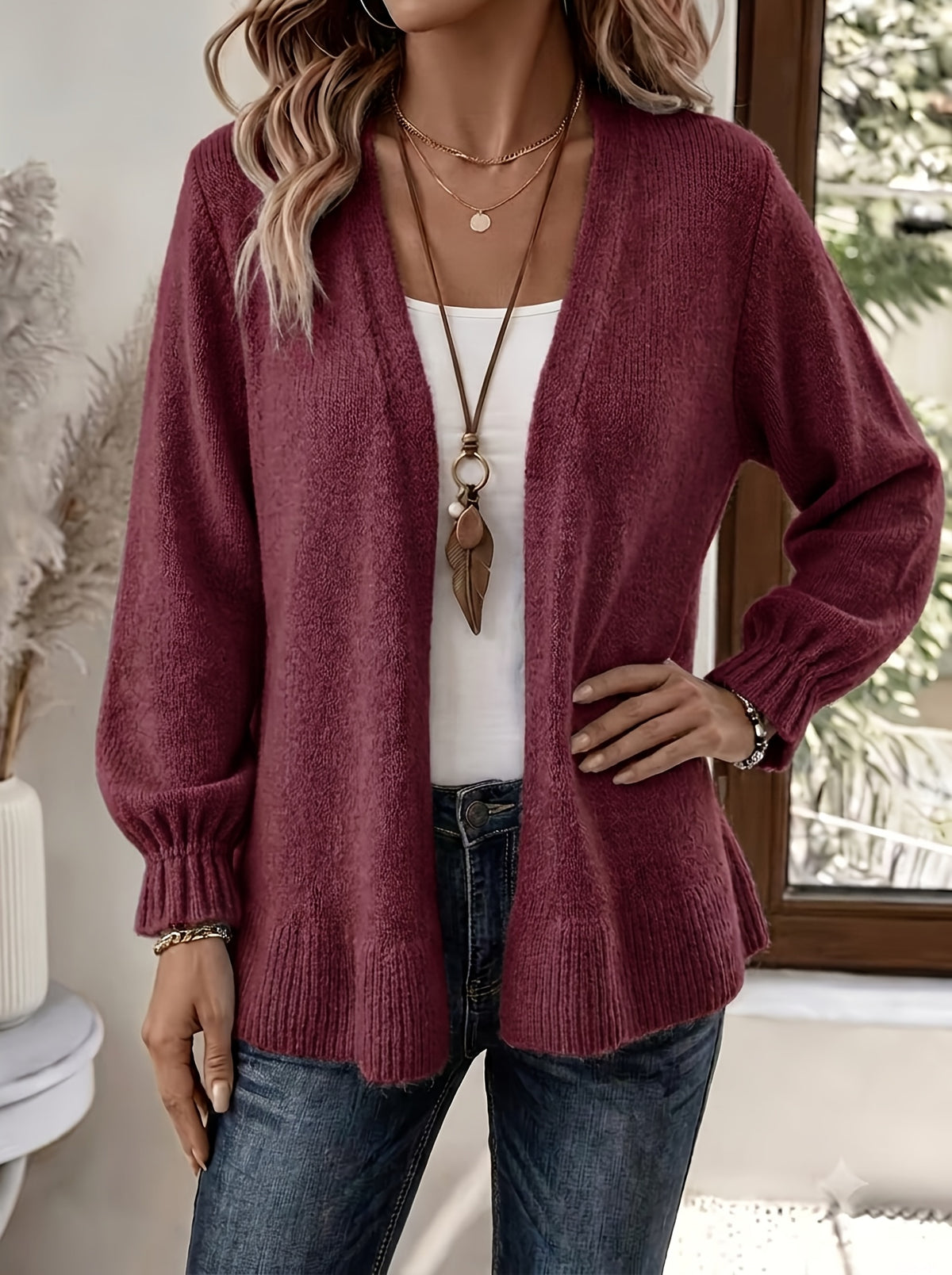 Cardigan grande taille, coupe ample, volants, manches longues, vu de dos