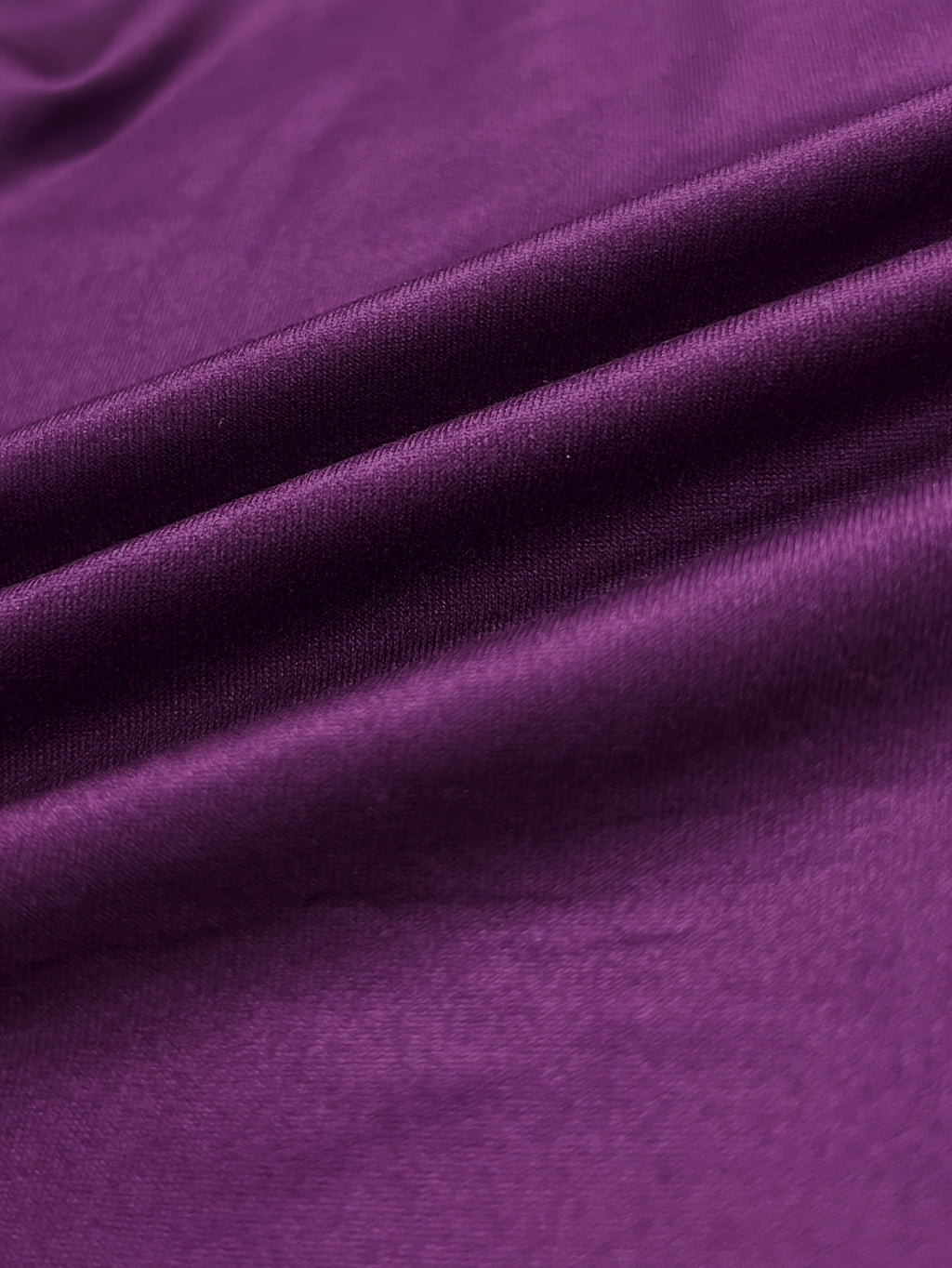 Robe longue grande taille — Entrelacs celtiques et col en V
