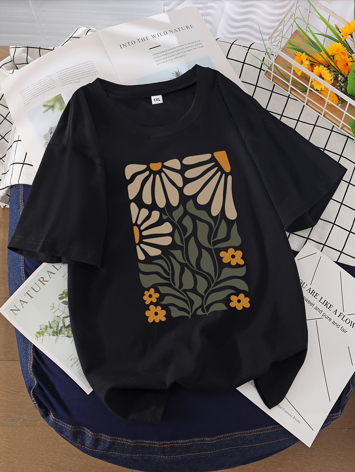 T-shirt grande taille, col rond, manches courtes, esprit décontracté — composition : 76.5% Polyester, 20% Viscose, 3.5% Élasthanne Image