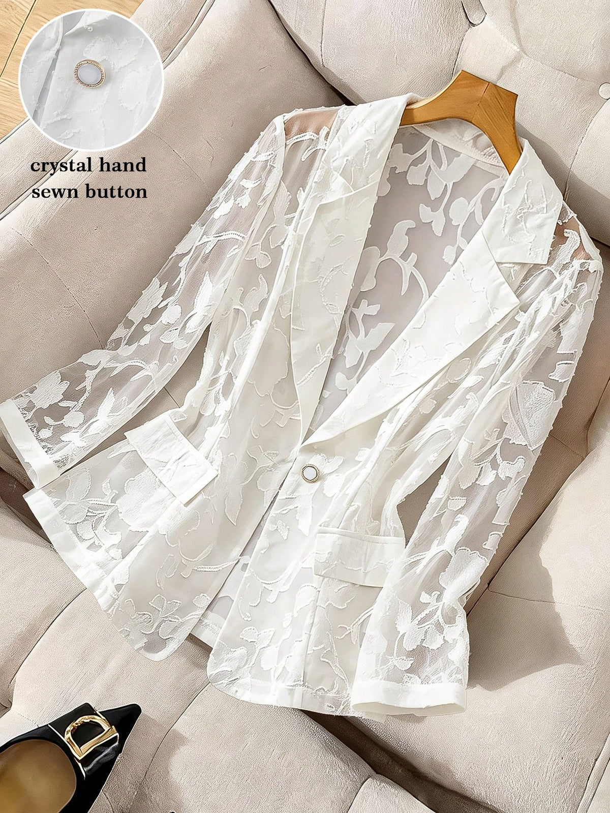 Blazer grande taille en dentelle, coupe oversize, effet ajouré, détail du col