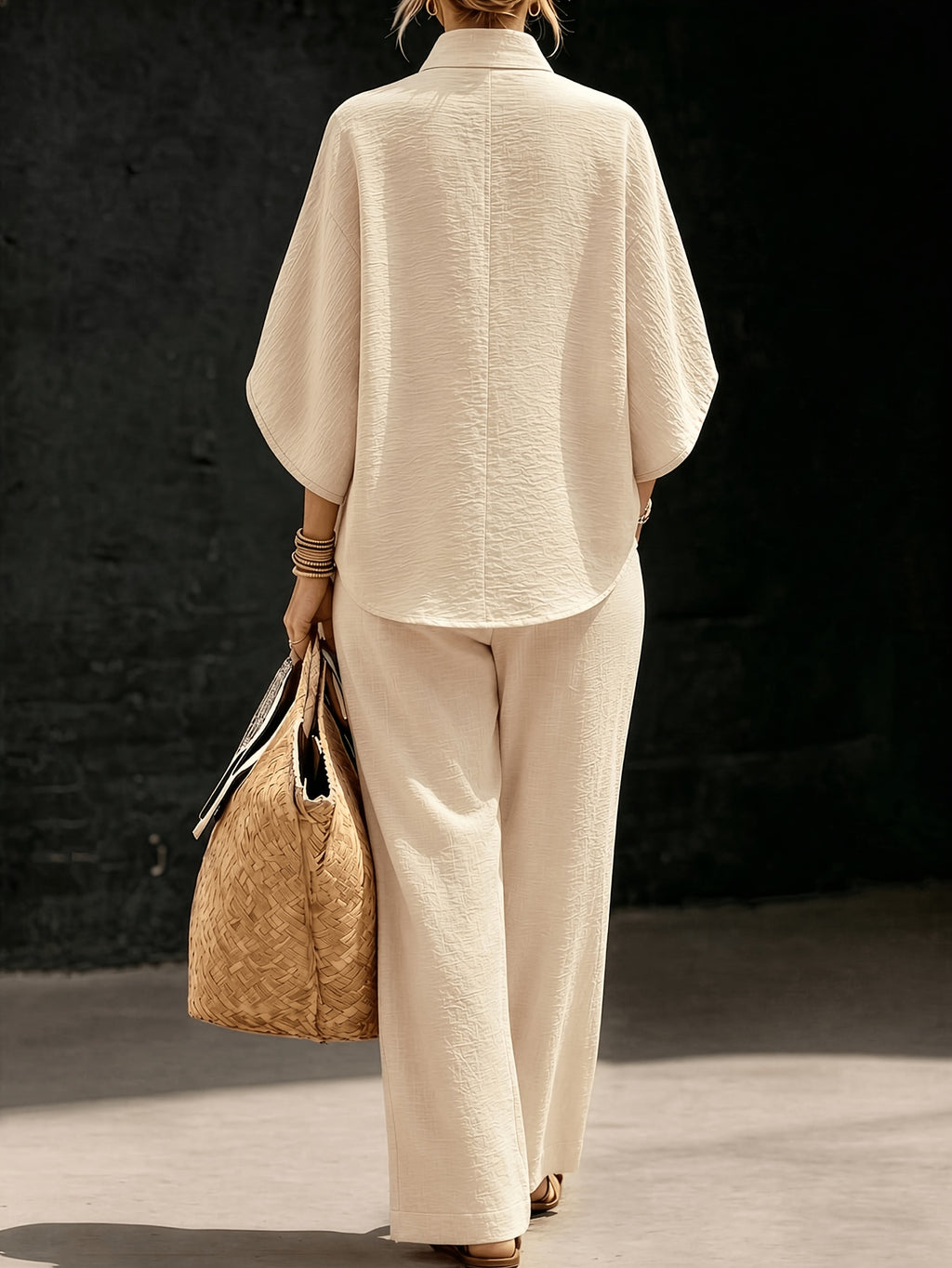 Ensemble beige grande taille — Manches chauve-souris et bas