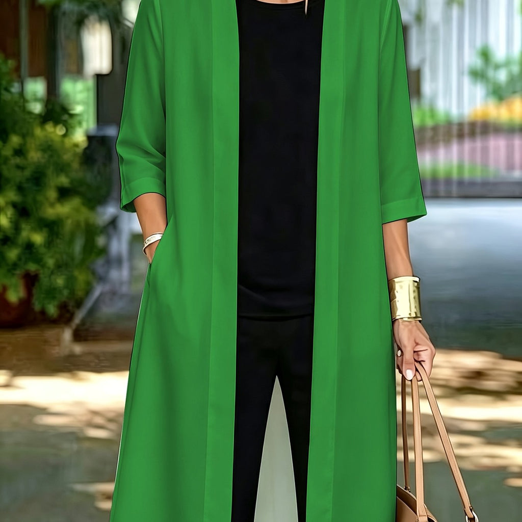 Veste grande taille, coupe ample, poches pratiques, esprit trench, gros plan
