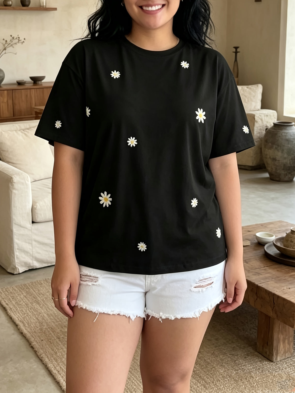 T-shirt grande taille à imprimé fleuri, coupe ample, manches courtes, porté de face