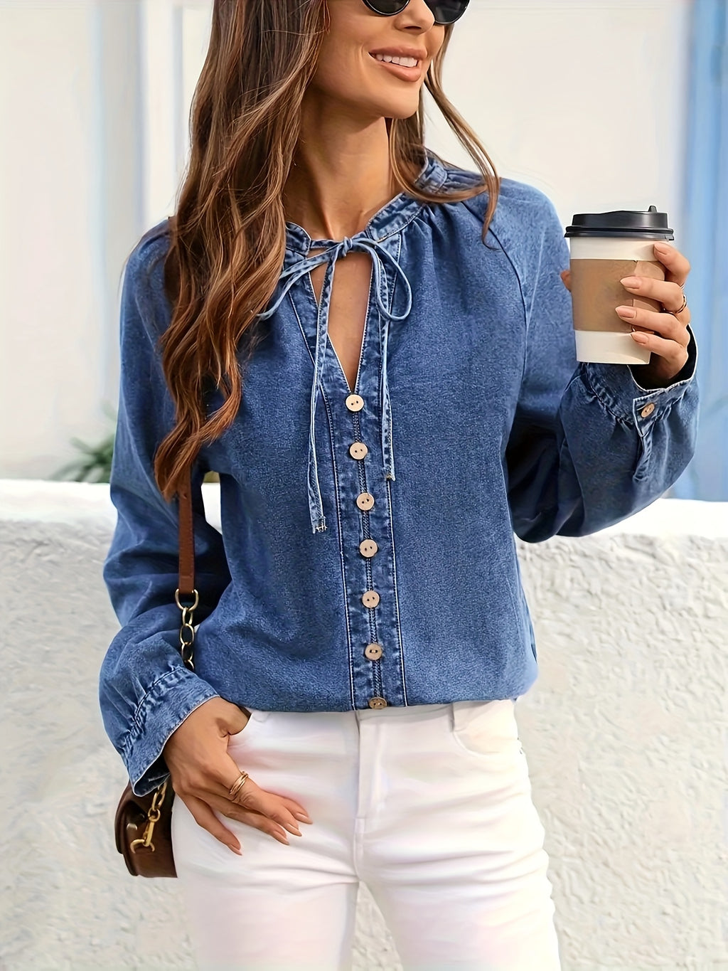 Top grande taille, tenue franche, détail du tissu