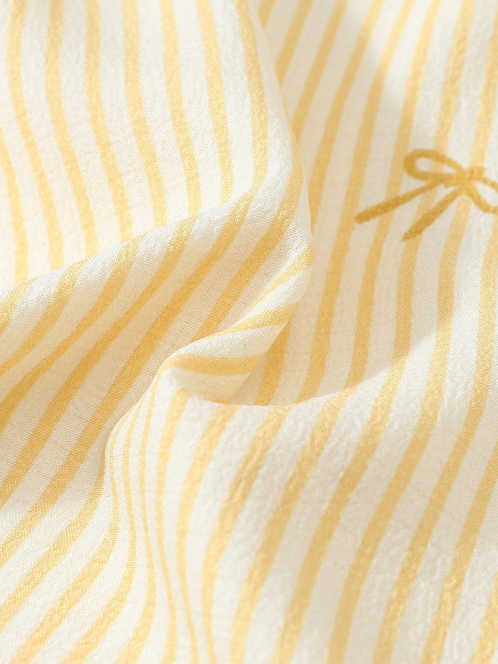 Pyjama grande taille à rayures, col à revers, manches courtes, tissu opaque