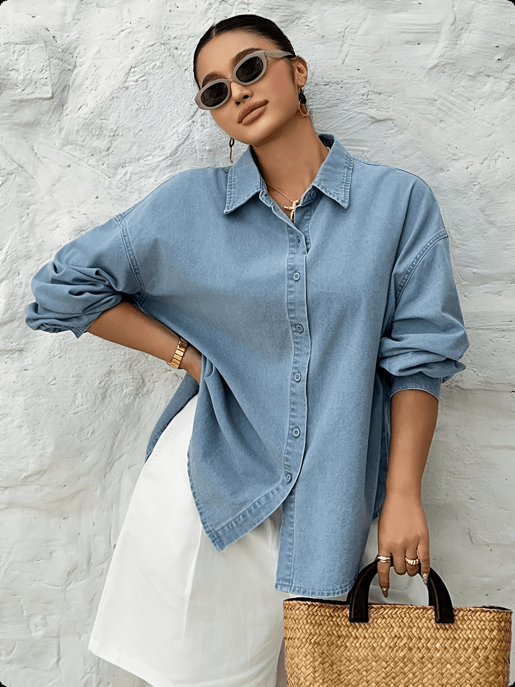 Chemise grande taille, coupe oversize, fente, tenue franche, tissu opaque