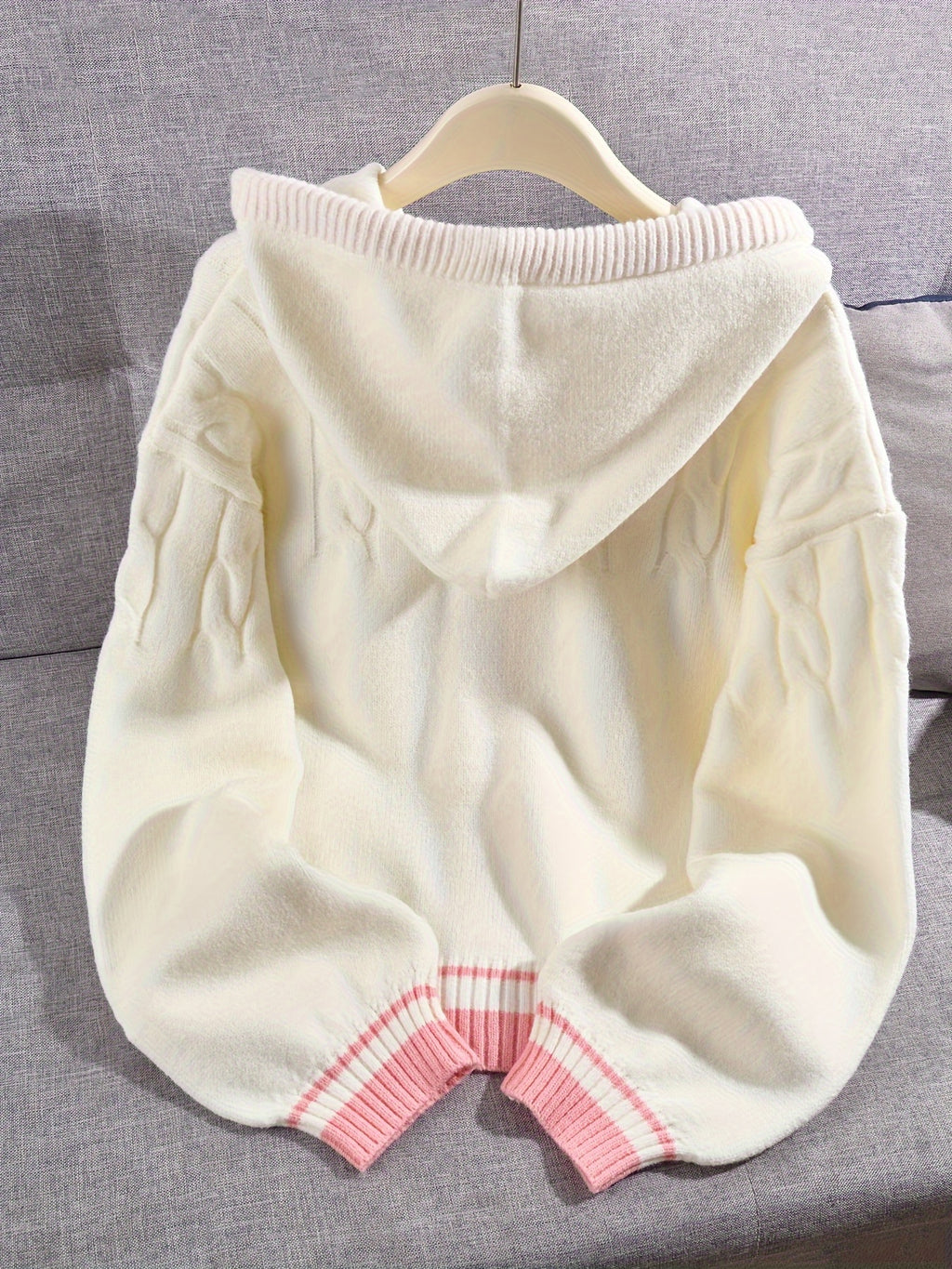 Pull grande taille, coupe oversize, capuche, chaleur d'hiver
