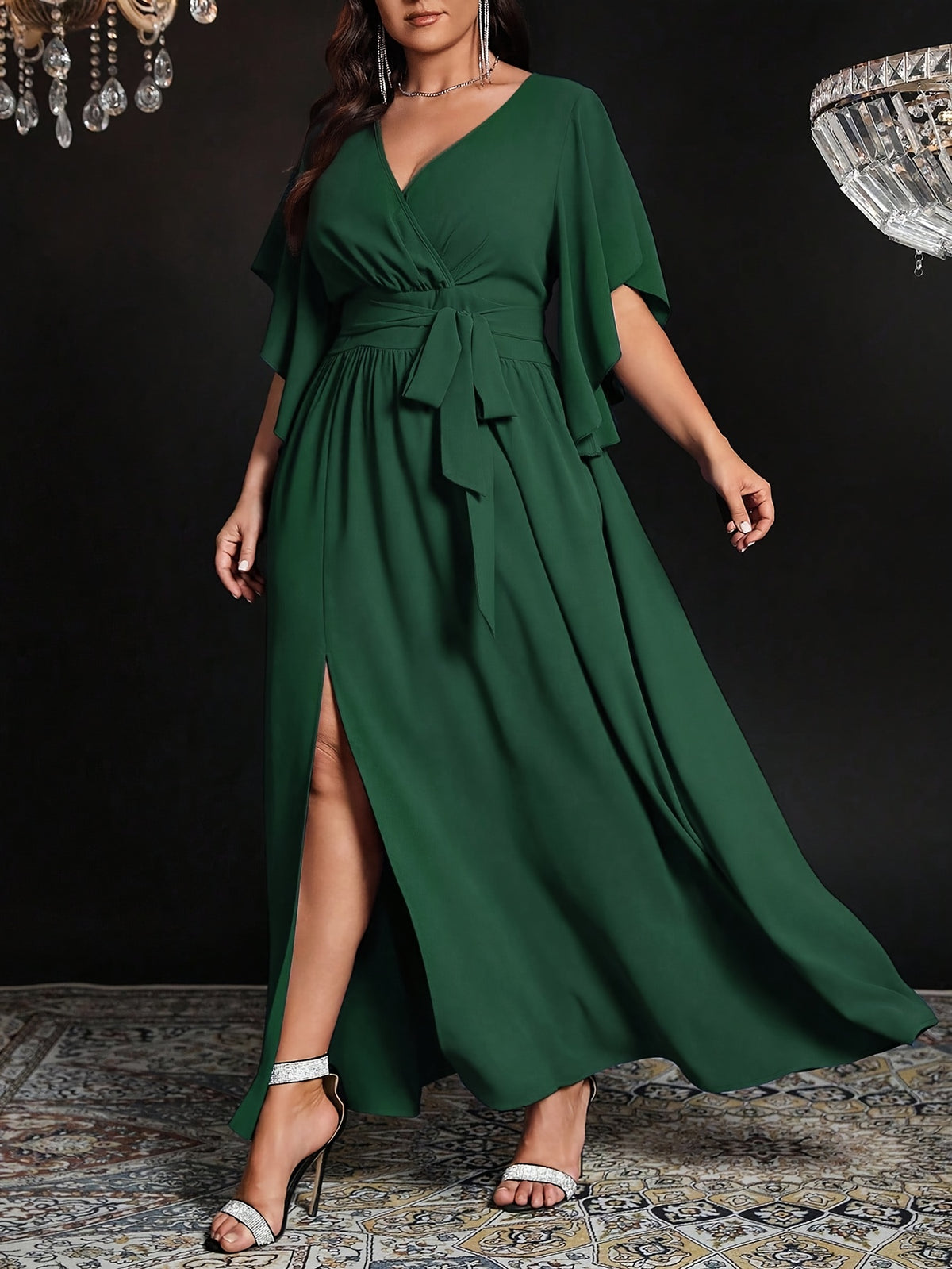 Robe de soirée grande taille — Fente frontale et nœud de taille