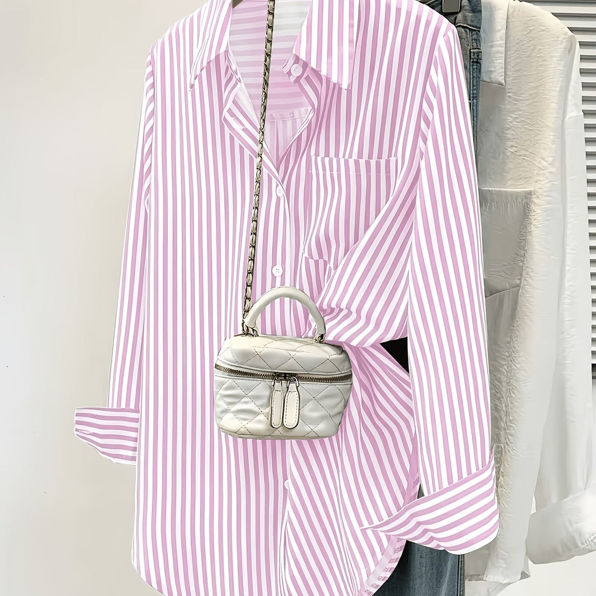 Chemise grande taille à rayures, coupe oversize, col à revers, boutonnage — matière : polyester