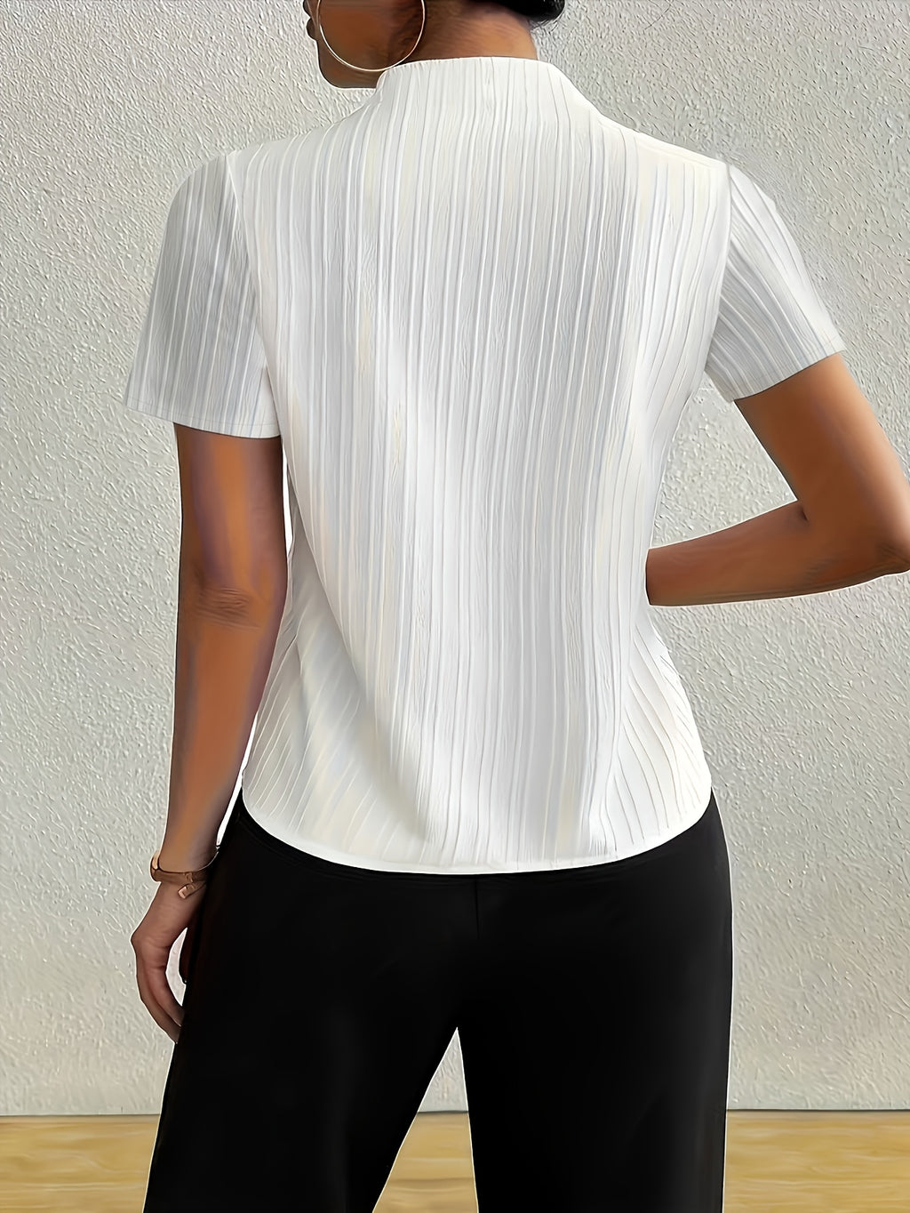 Chemise grande taille, col V, manches courtes, visuel produit