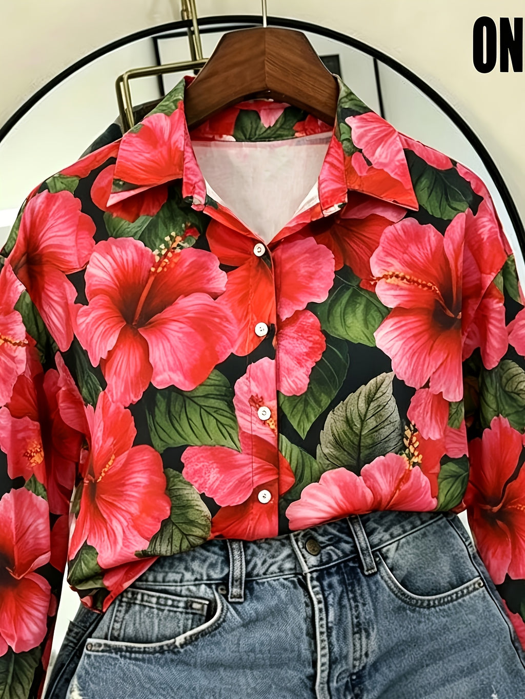 Chemise grande taille à imprimé fleuri, coupe ample, col, porté de face