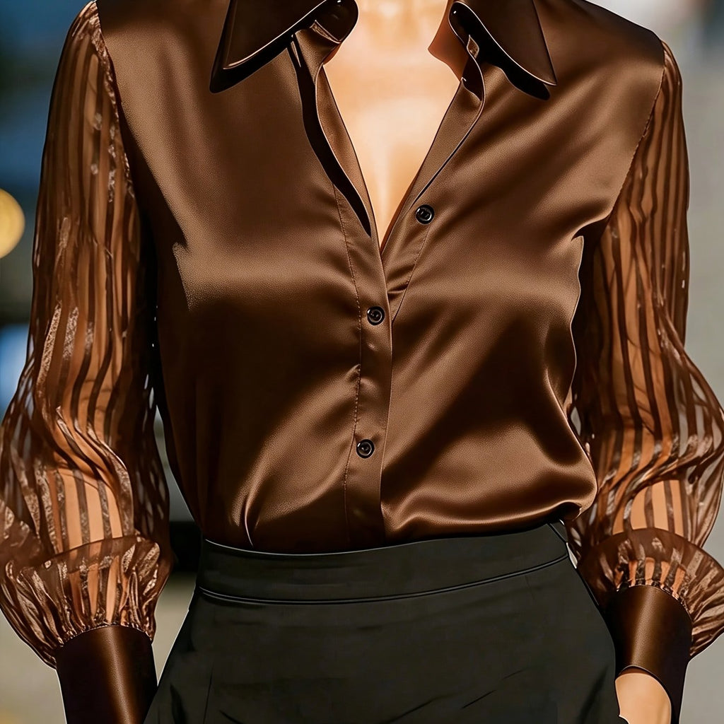 Chemise grande taille en satin, manches longues, tombé fluide, vu de dos
