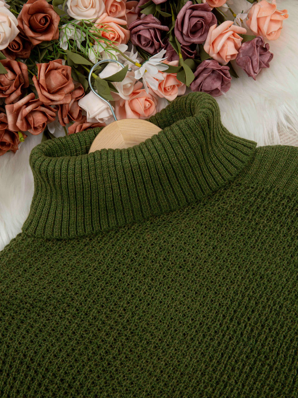 Pull grande taille en maille, maille souple, vu de dos
