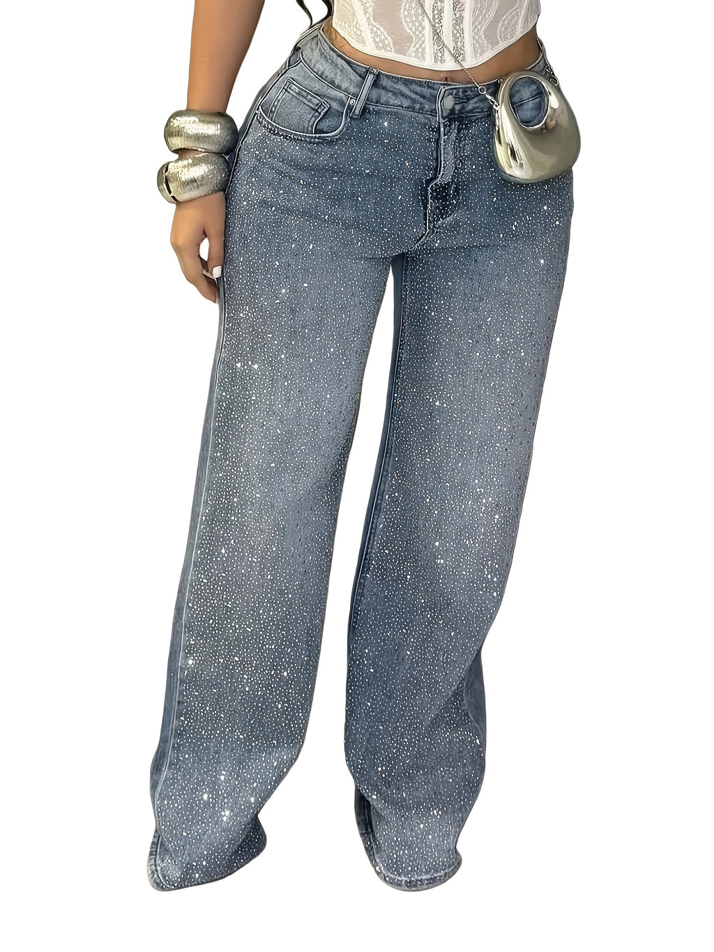 Jean grande taille, coupe droite, délavage doux, tenue franche, porté de face