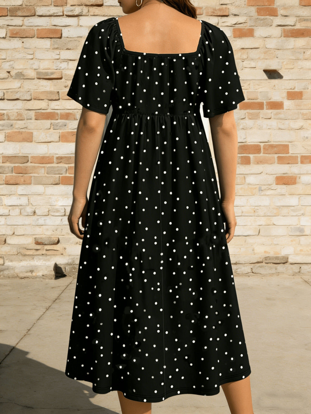 Robe mi-longue grande taille — Pois, taille sous poitrine