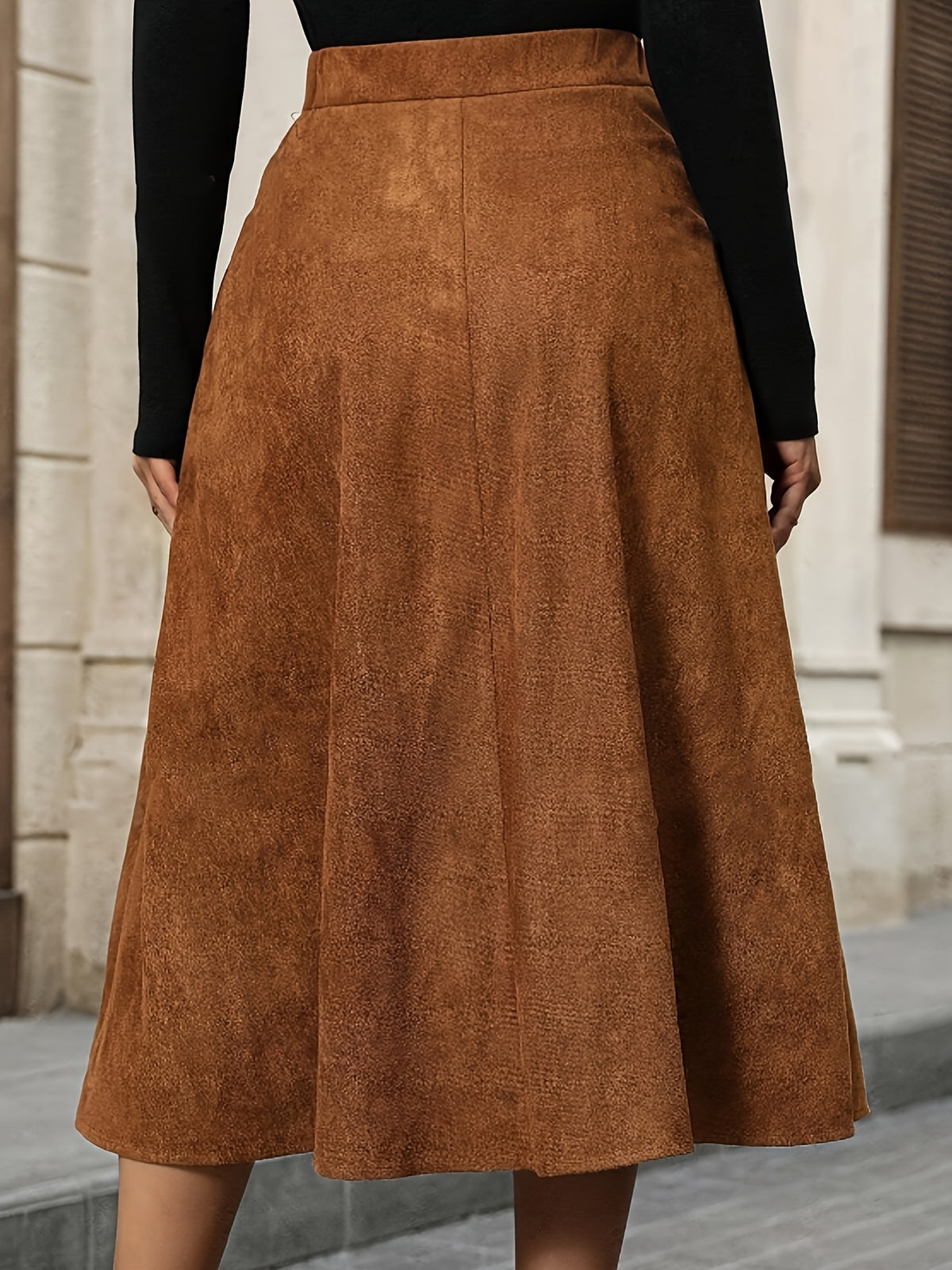 Jupe grande taille, coupe longue, vue de profil