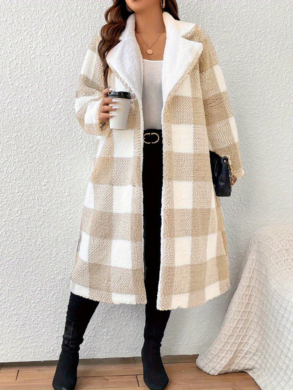 Manteau grande taille à carreaux, chaleur d'hiver, vu de dos