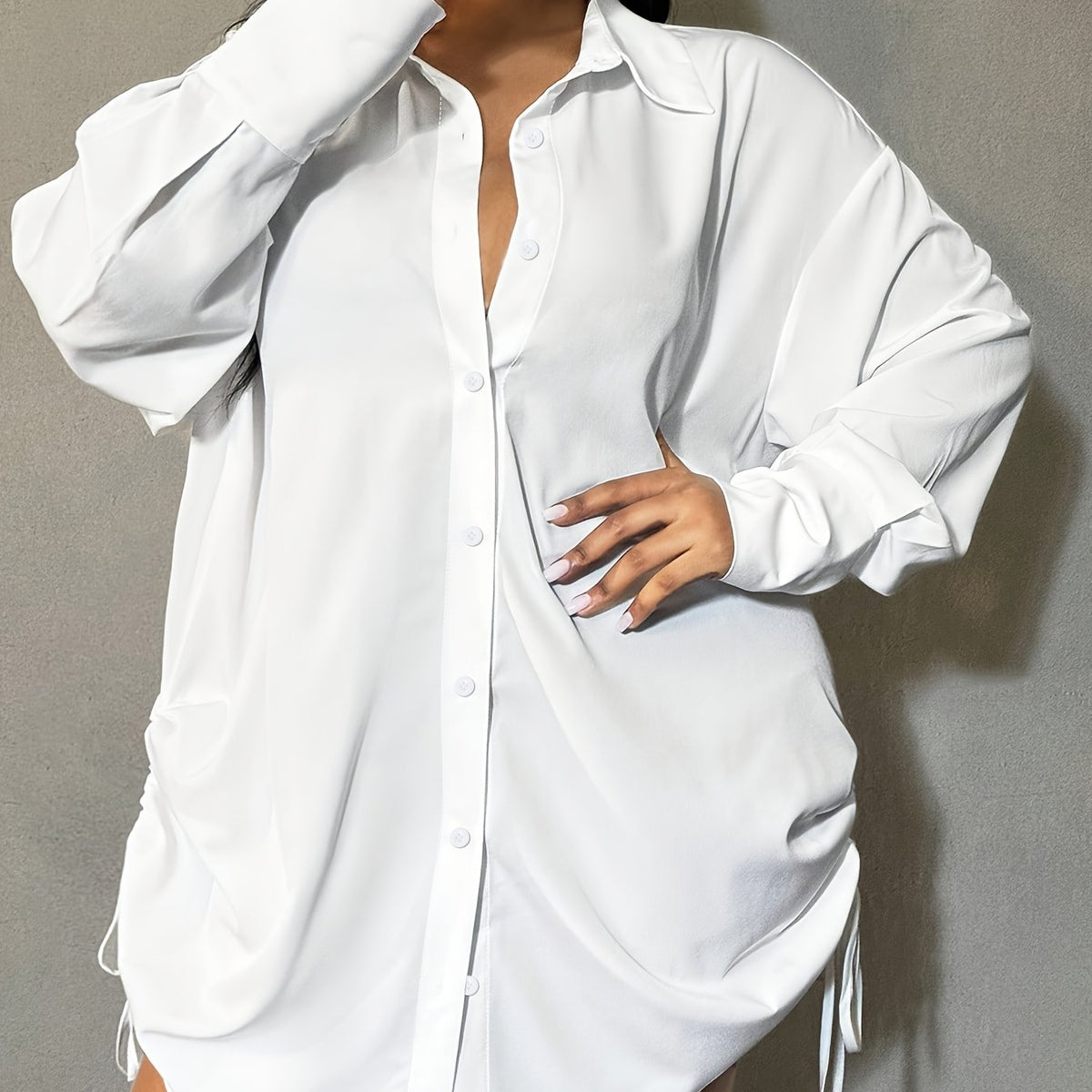 Chemise grande taille, boutonnage, manches longues — matière : polyester