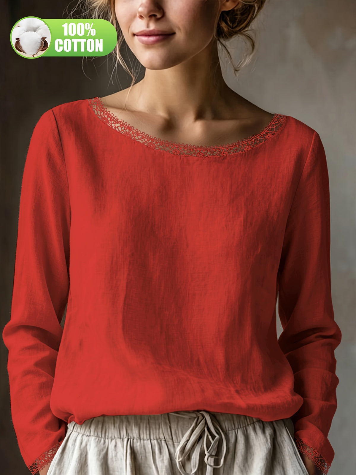 Top grande taille en dentelle, coupe ample, manches longues, toucher naturel, vue de profil