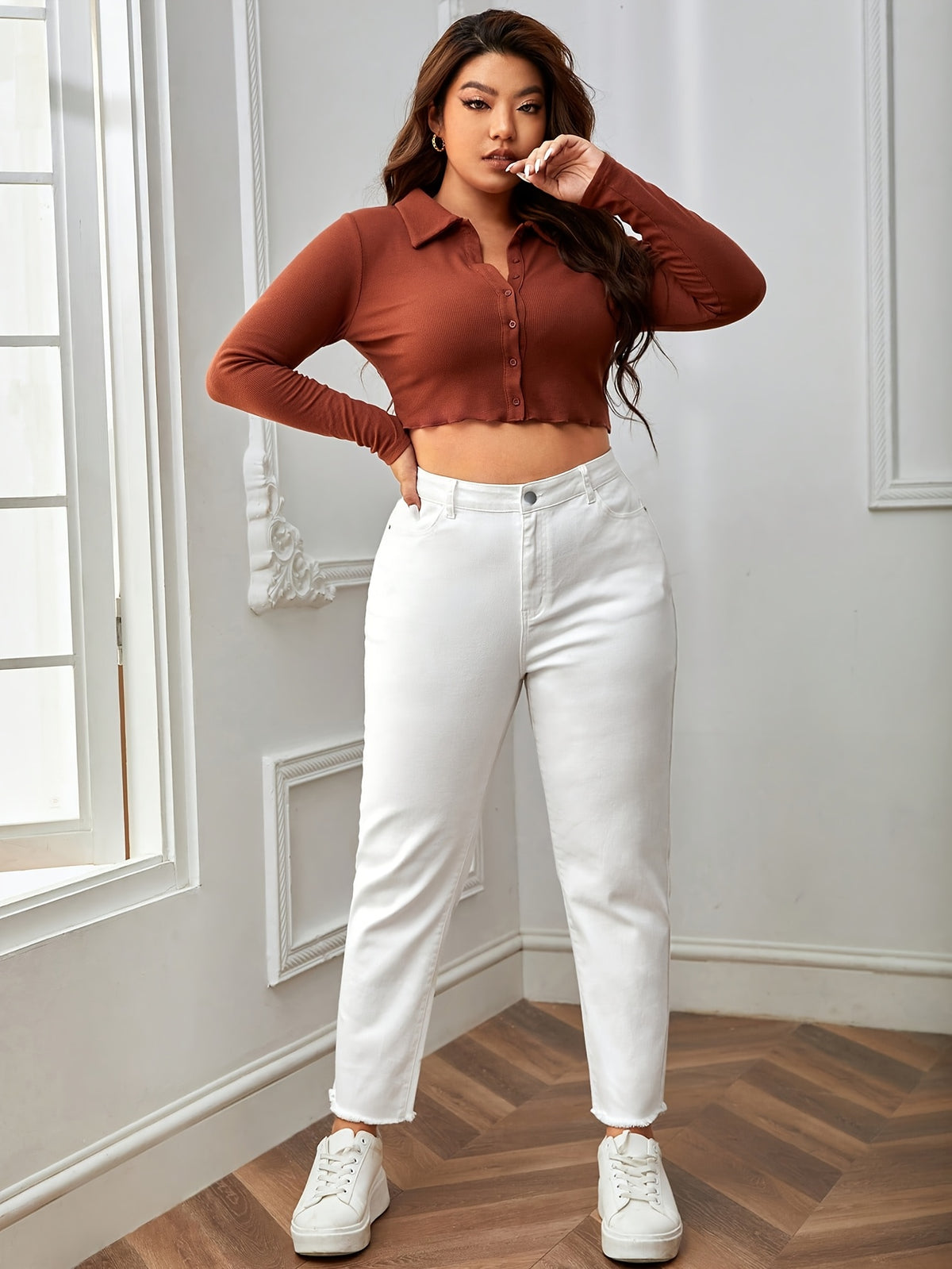 Pantalon grande taille, coupe ajustée, tenue franche Image
