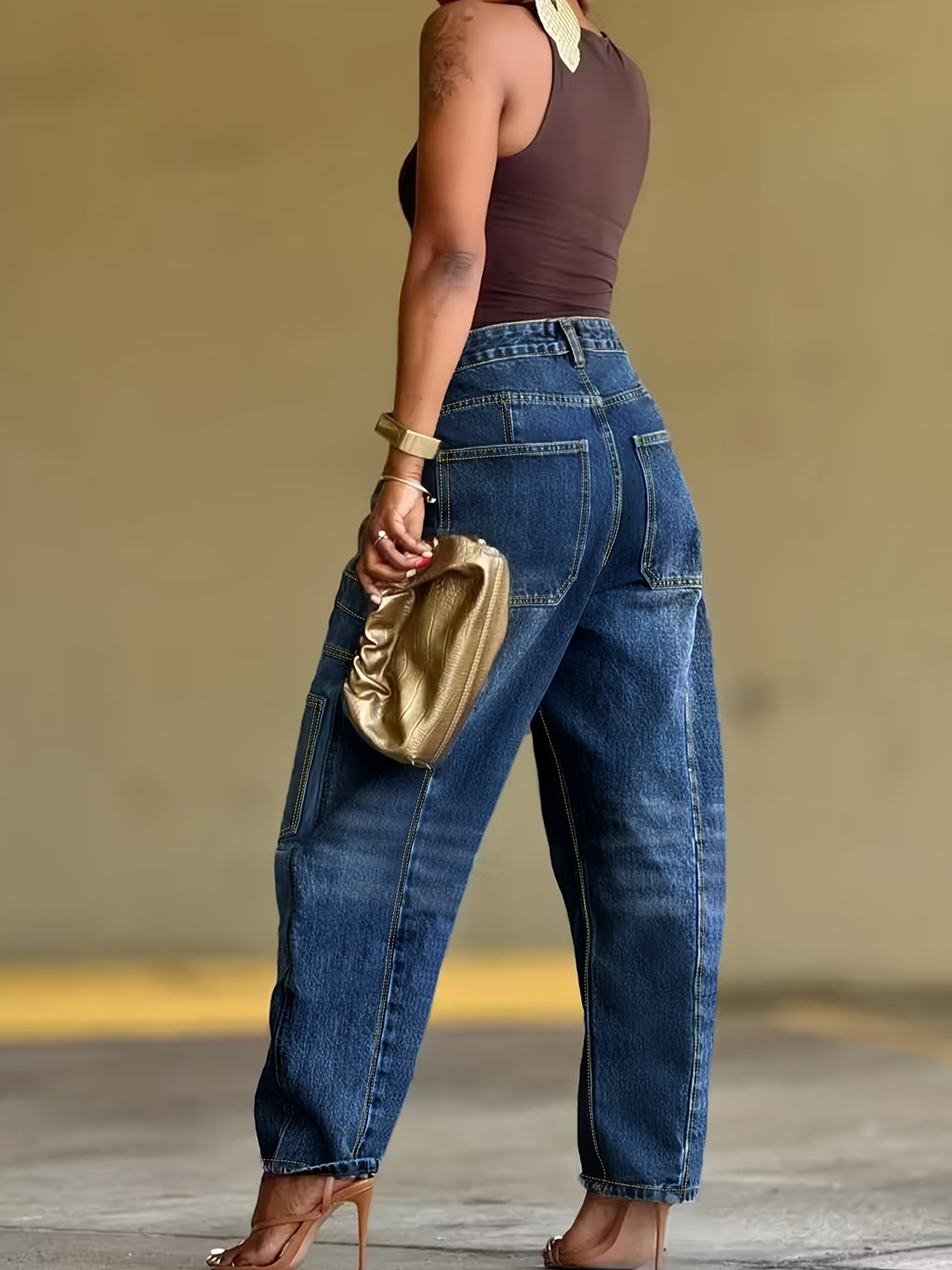 Jean barrel grande taille — Patchwork de denim et ourlet arrondi