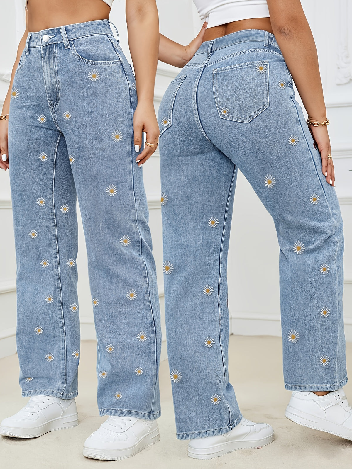 Jean droit grande taille — Marguerites brodées, bleu clair